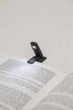 Load image into Gallery viewer, Mini Folding Book Light
