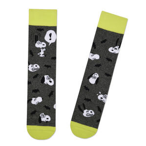 Peanuts® Scared Snoopy Halloween Crew Socks